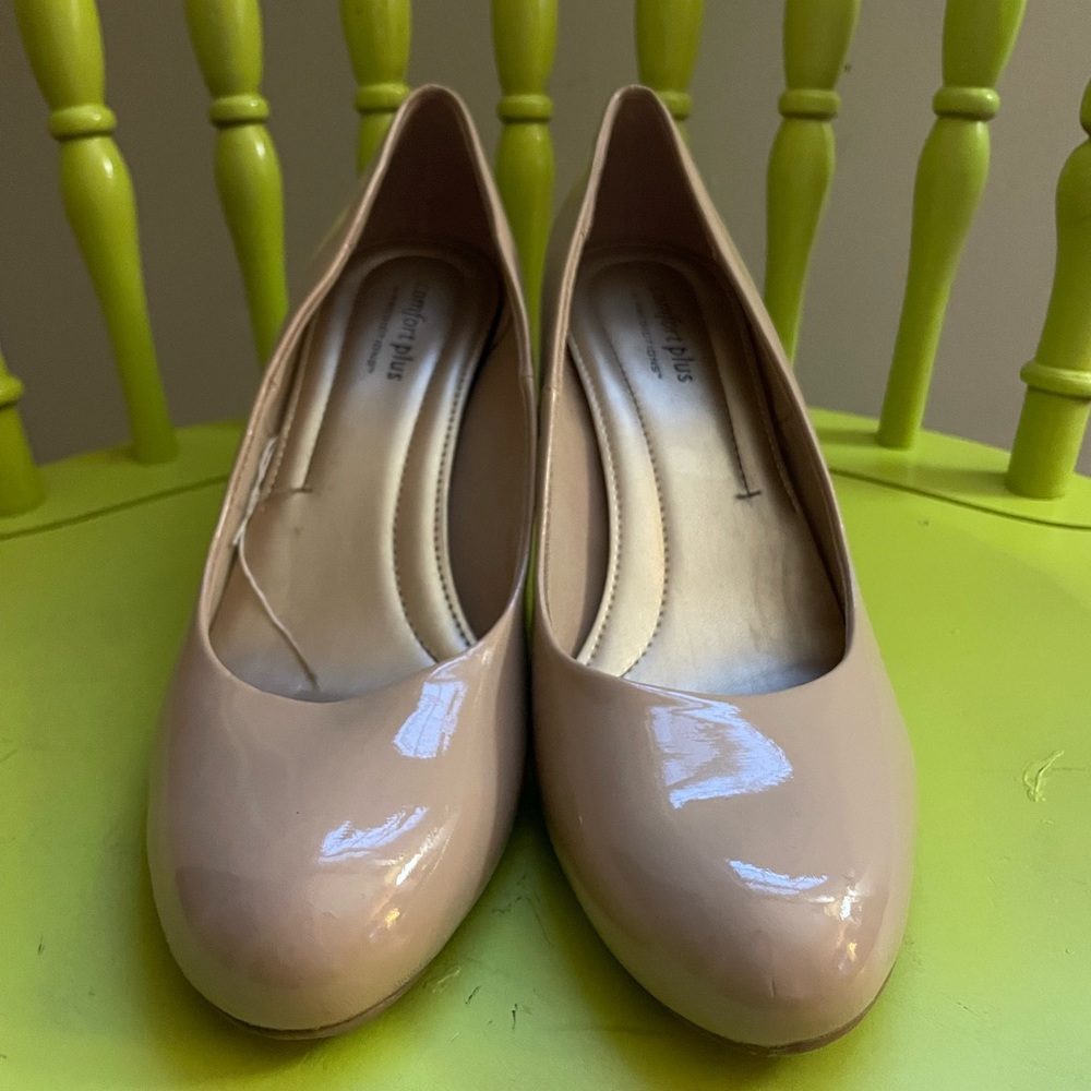 Woman’s nude heels